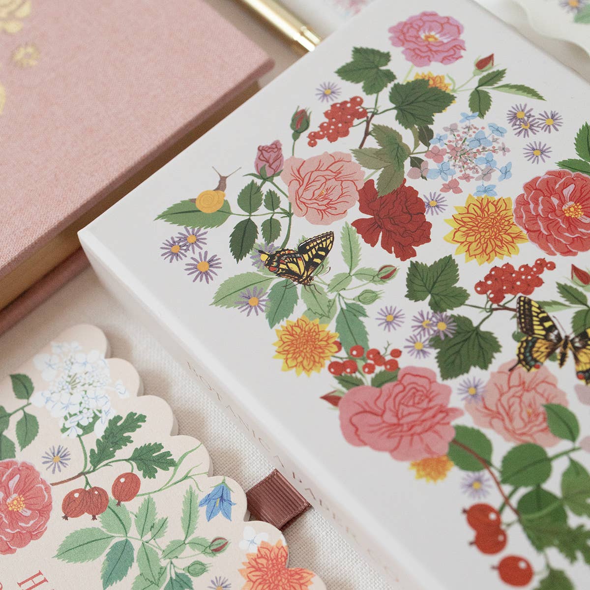 REVERIE KEEPSAKE CARD BOX